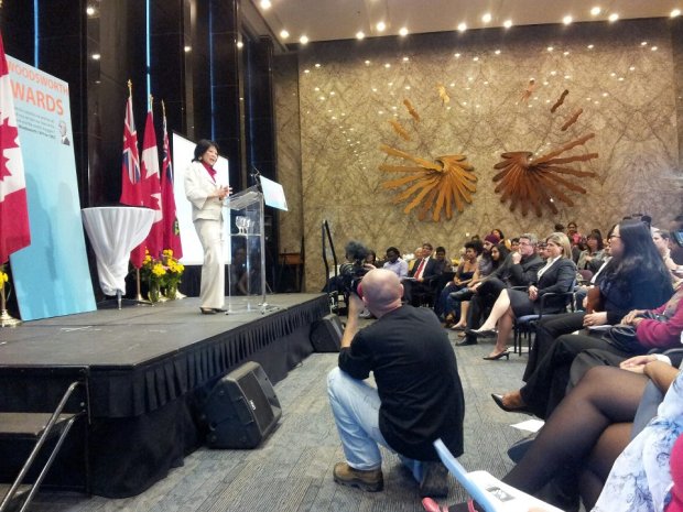 564477_10100172345900446_121500132_45931921_2003148735_n